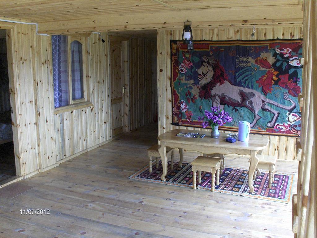 Guest House Mirgvela Omalo Eksteriør billede